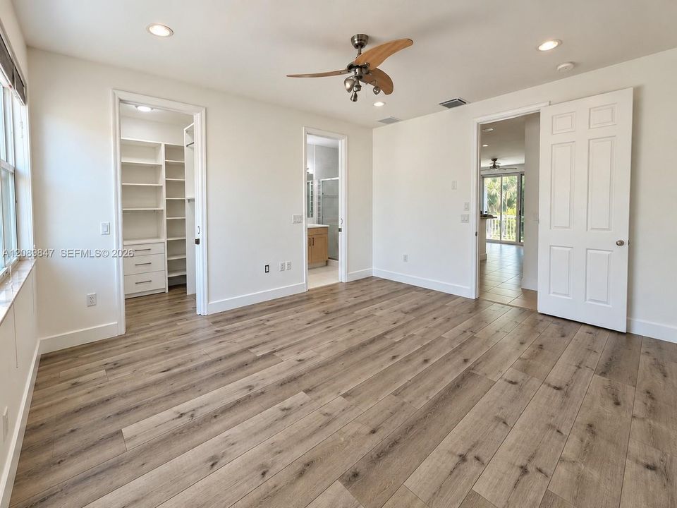 MASTER BEDROOM 1 (2ND FLOOR)