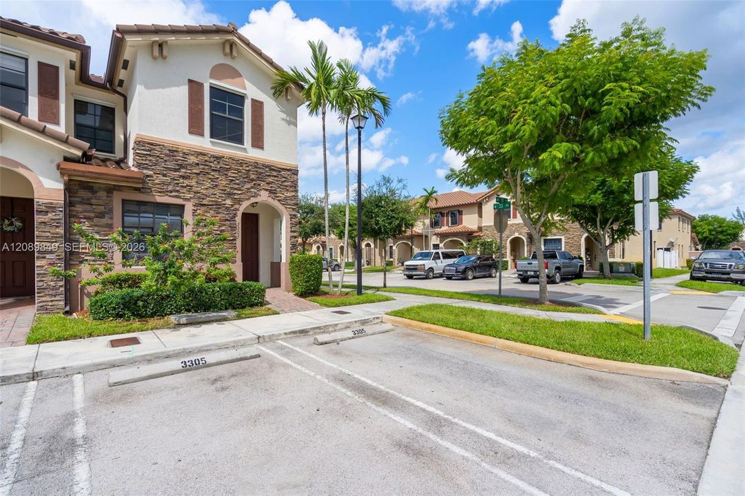 For Sale: $475,000 (3 beds, 2 baths, 1545 Square Feet)