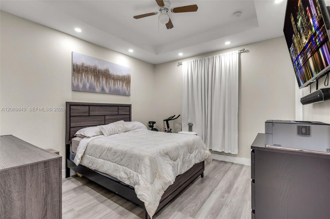 For Sale: $475,000 (3 beds, 2 baths, 1545 Square Feet)