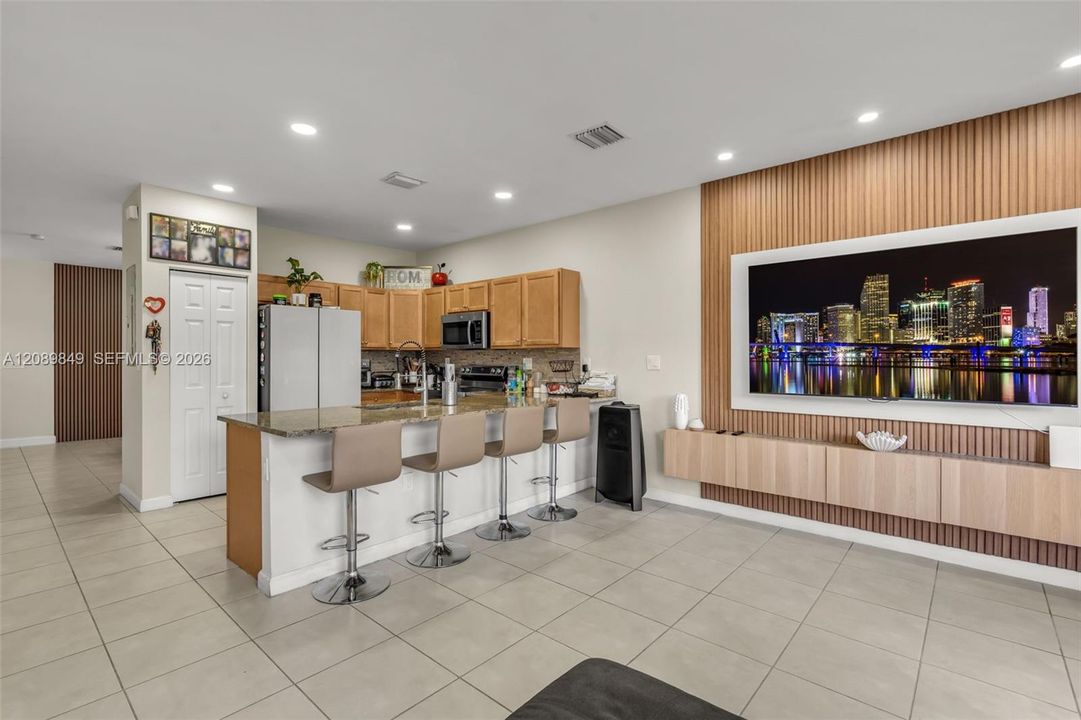 For Sale: $475,000 (3 beds, 2 baths, 1545 Square Feet)