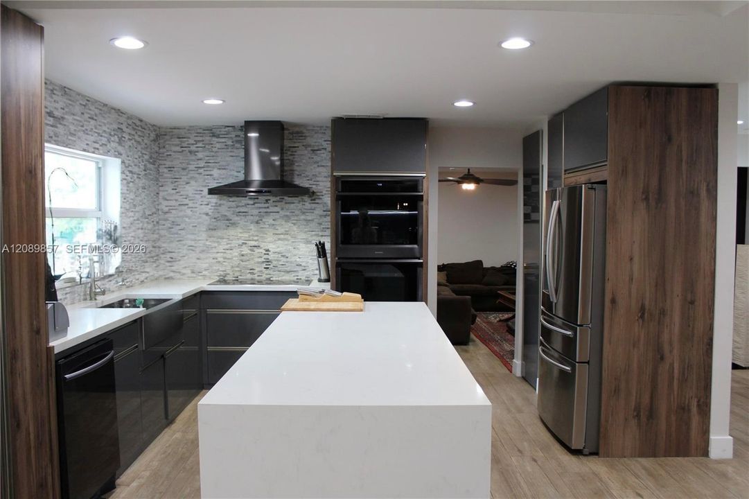 For Sale: $775,000 (3 beds, 2 baths, 1974 Square Feet)