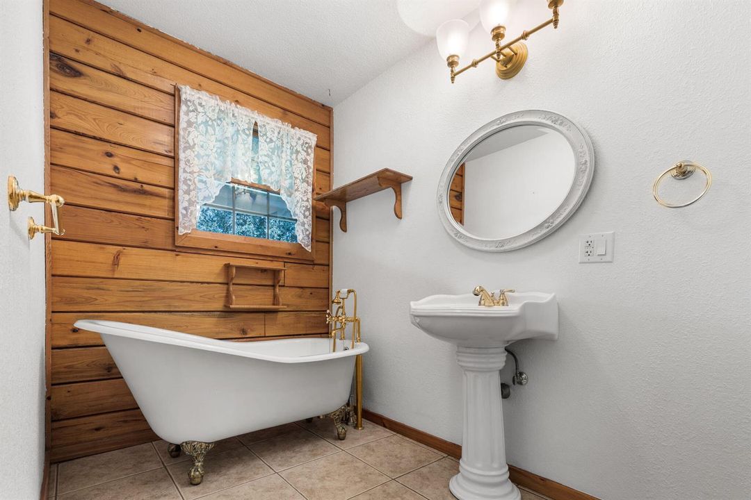 DOWNSTAIRS BATH