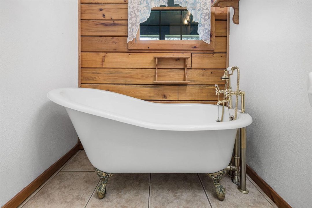 DOWNSTAIRS BATH