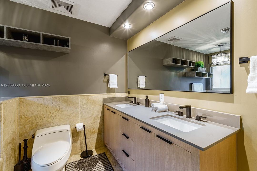 En Venta: $1,850,000 (5 camas, 4 baños, 3720 Pies cuadrados)