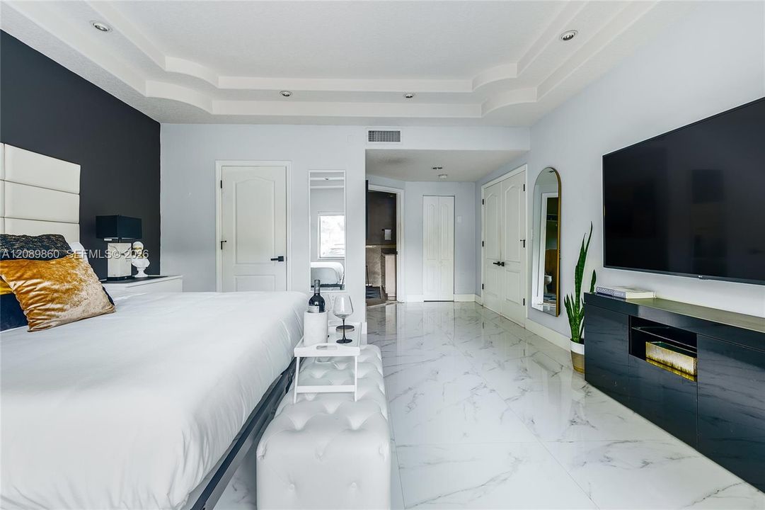 En Venta: $1,850,000 (5 camas, 4 baños, 3720 Pies cuadrados)