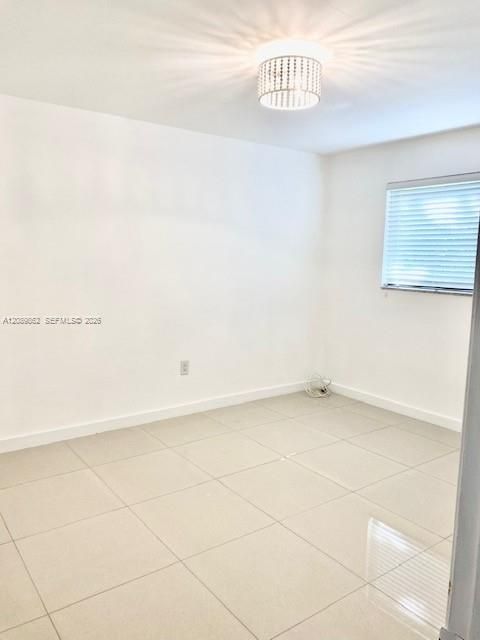 For Rent: $4,800 (3 beds, 2 baths, 2121 Square Feet)