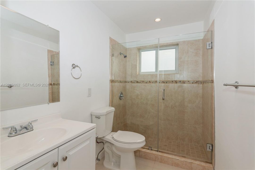For Rent: $4,800 (3 beds, 2 baths, 2121 Square Feet)