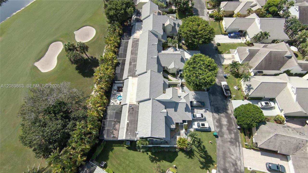 En Venta: $710,000 (3 camas, 3 baños, 2014 Pies cuadrados)
