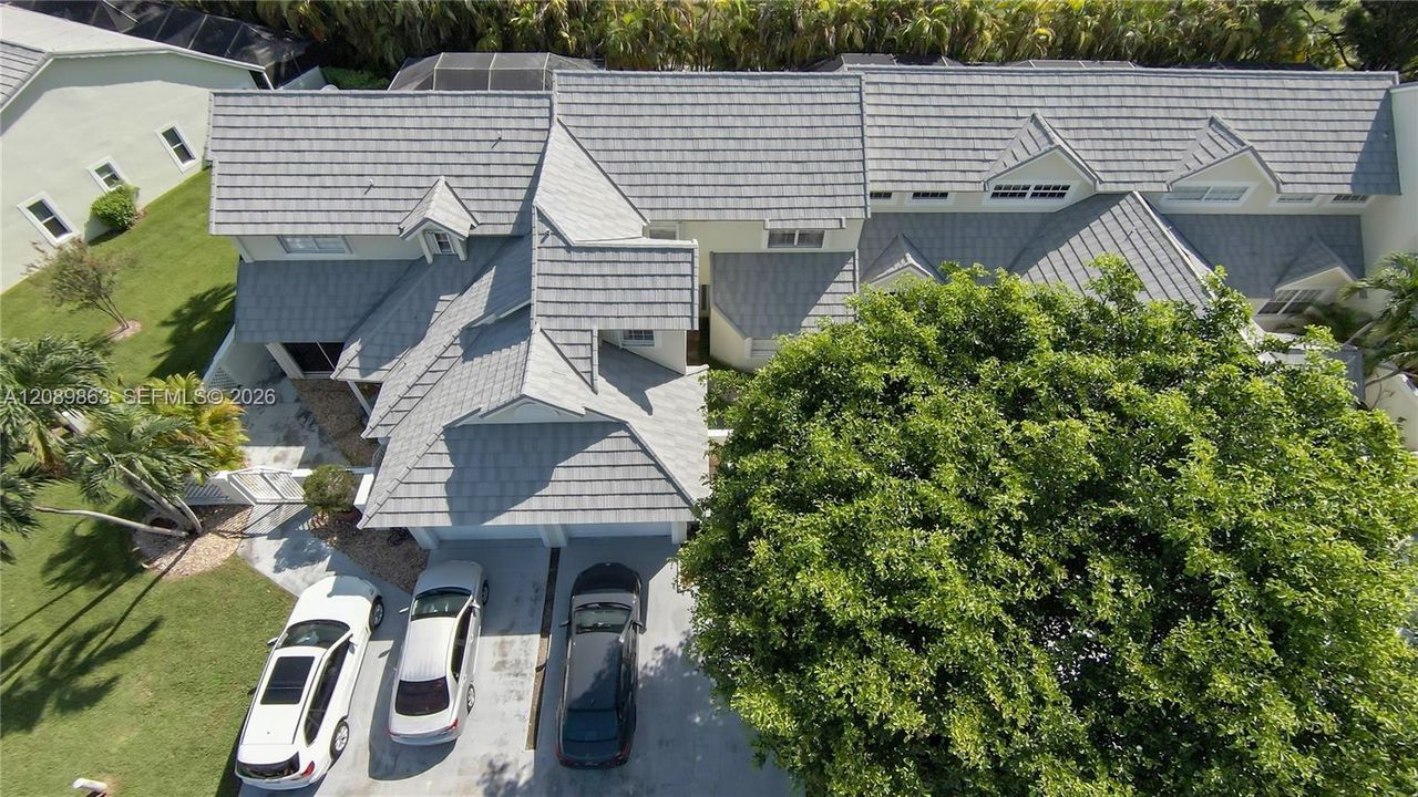 En Venta: $710,000 (3 camas, 3 baños, 2014 Pies cuadrados)
