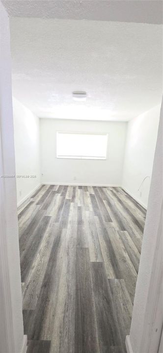В аренду: $2,300 (2 спален, 2 ванн, 1098 Квадратных фут)