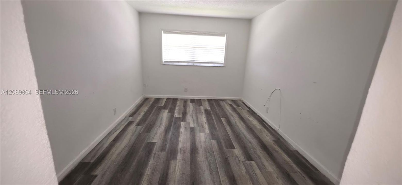 В аренду: $2,300 (2 спален, 2 ванн, 1098 Квадратных фут)
