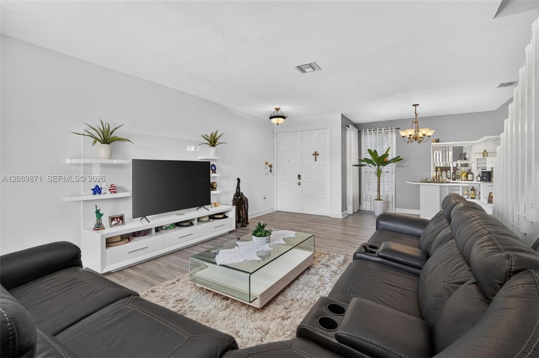 For Sale: $950,000 (5 beds, 3 baths, 3033 Square Feet)