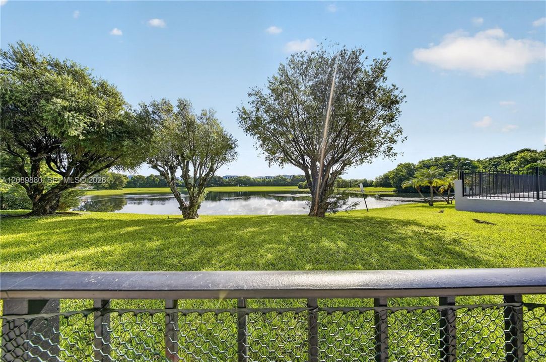 For Sale: $349,500 (3 beds, 2 baths, 1478 Square Feet)