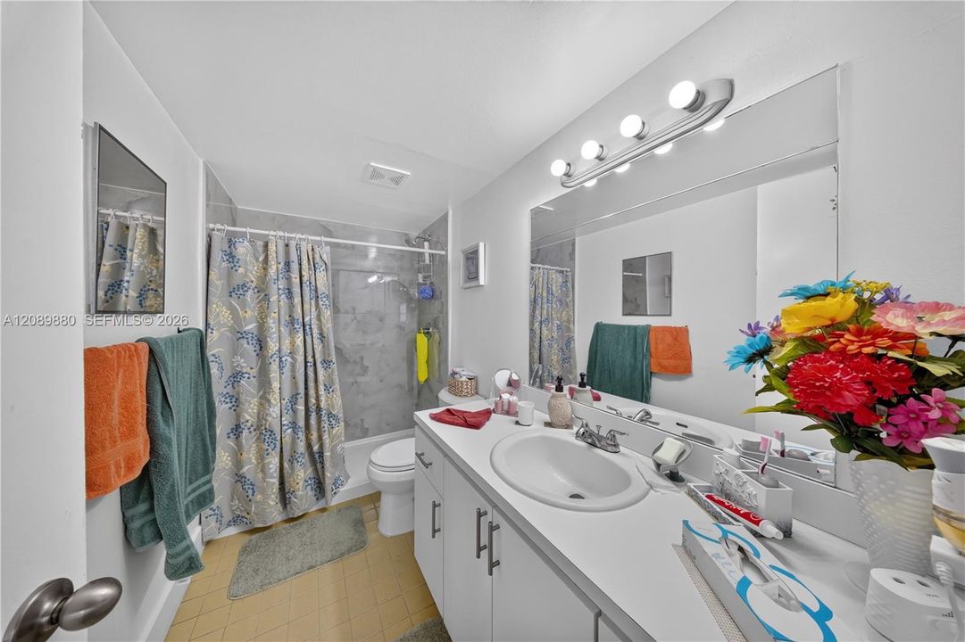 For Sale: $349,500 (3 beds, 2 baths, 1478 Square Feet)