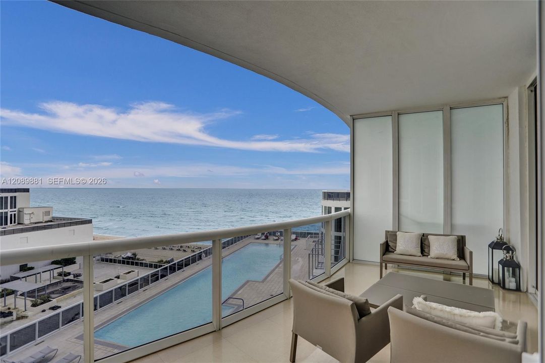 For Rent: $8,800 (3 beds, 3 baths, 1962 Square Feet)