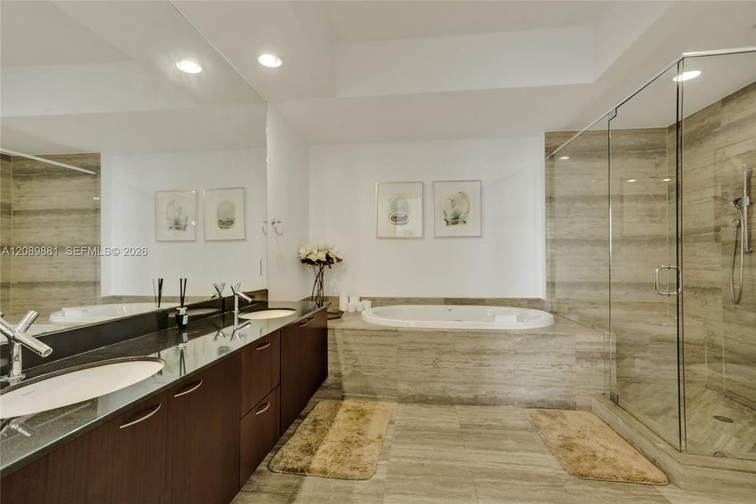 For Rent: $8,800 (3 beds, 3 baths, 1962 Square Feet)