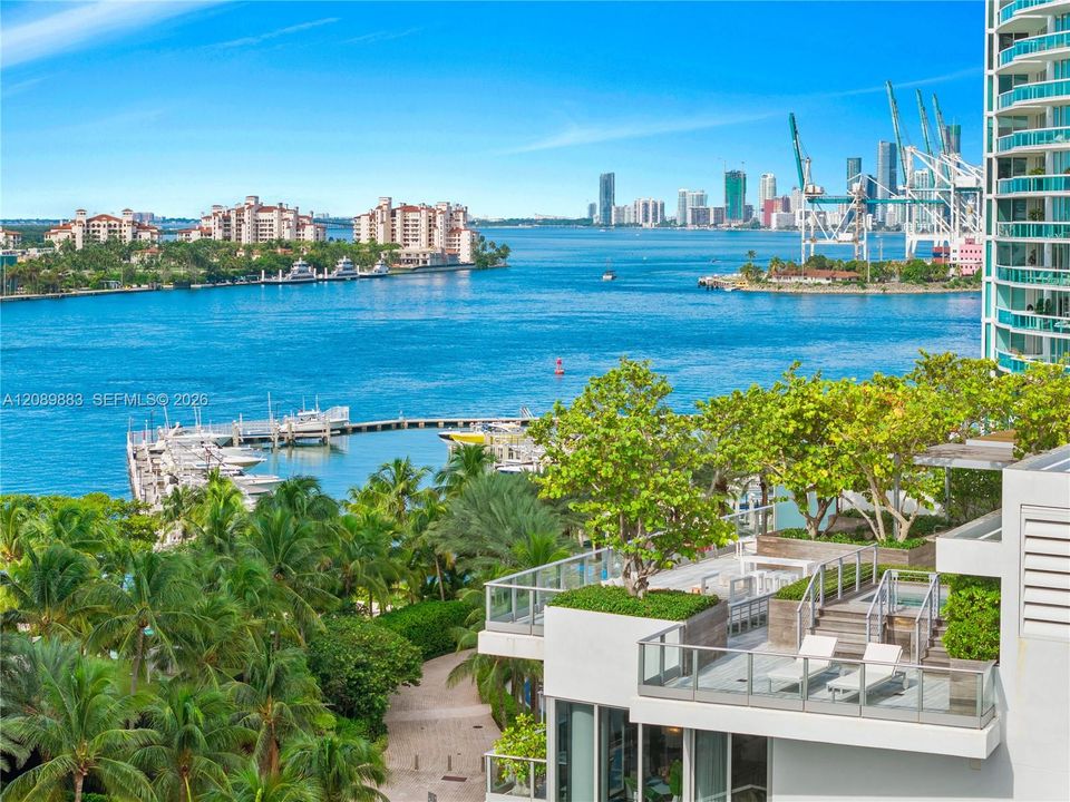 For Sale: $7,250,000 (3 beds, 3 baths, 2778 Square Feet)