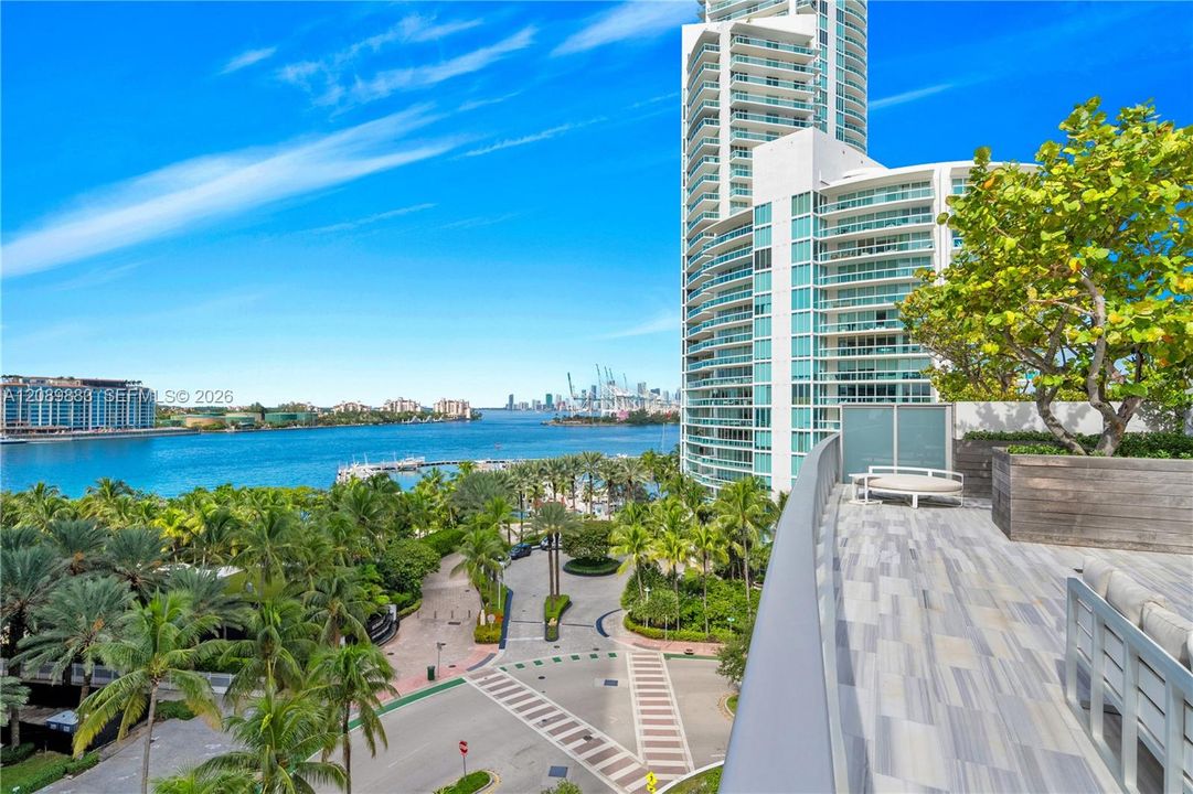 For Sale: $7,250,000 (3 beds, 3 baths, 2778 Square Feet)