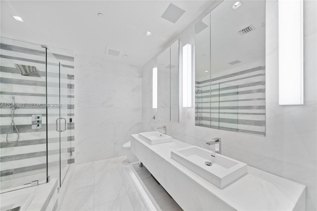 For Sale: $7,250,000 (3 beds, 3 baths, 2778 Square Feet)