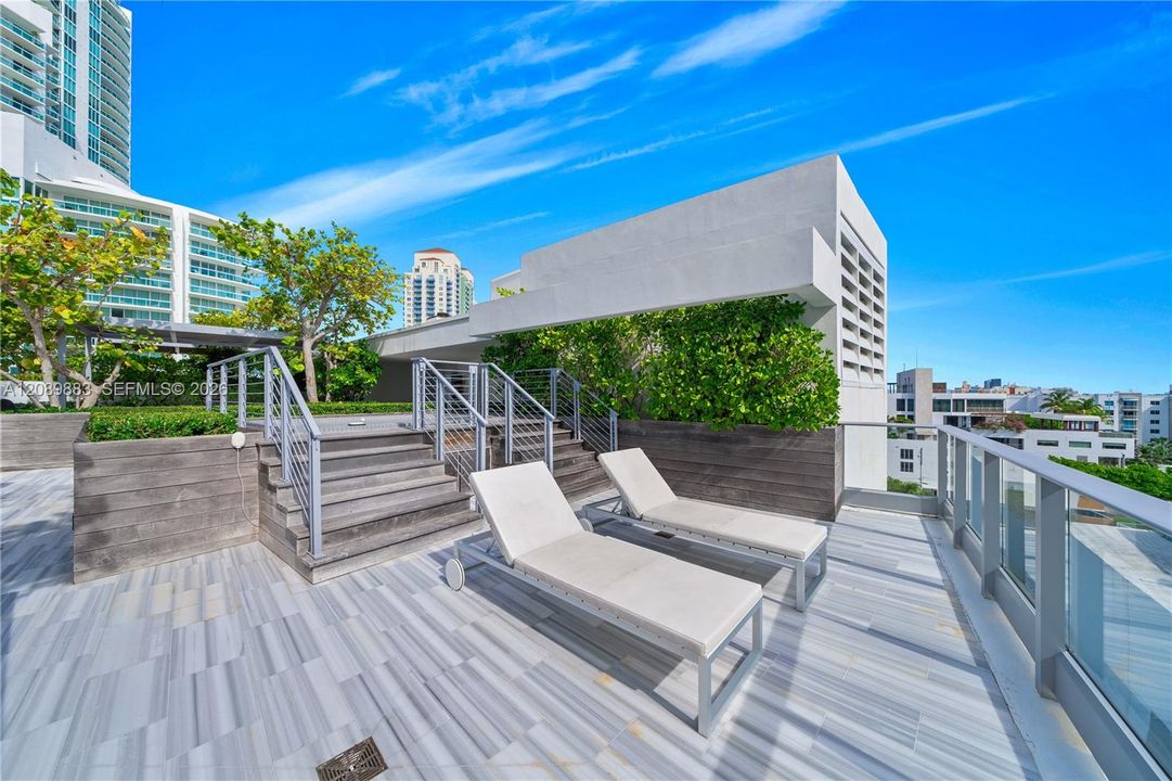 For Sale: $7,250,000 (3 beds, 3 baths, 2778 Square Feet)