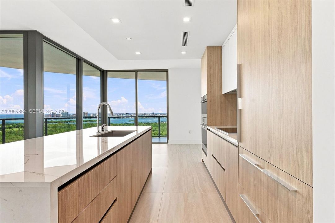 En Renta: $12,999 (3 camas, 4 baños, 2131 Pies cuadrados)