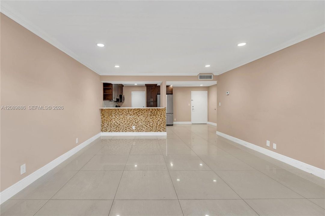 В аренду: $1,750 (2 спален, 2 ванн, 1220 Квадратных фут)