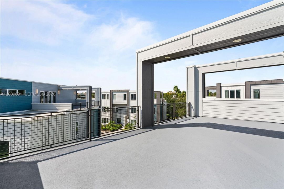 На продажу: $420,000 (5 спален, 4 ванн, 1726 Квадратных фут)