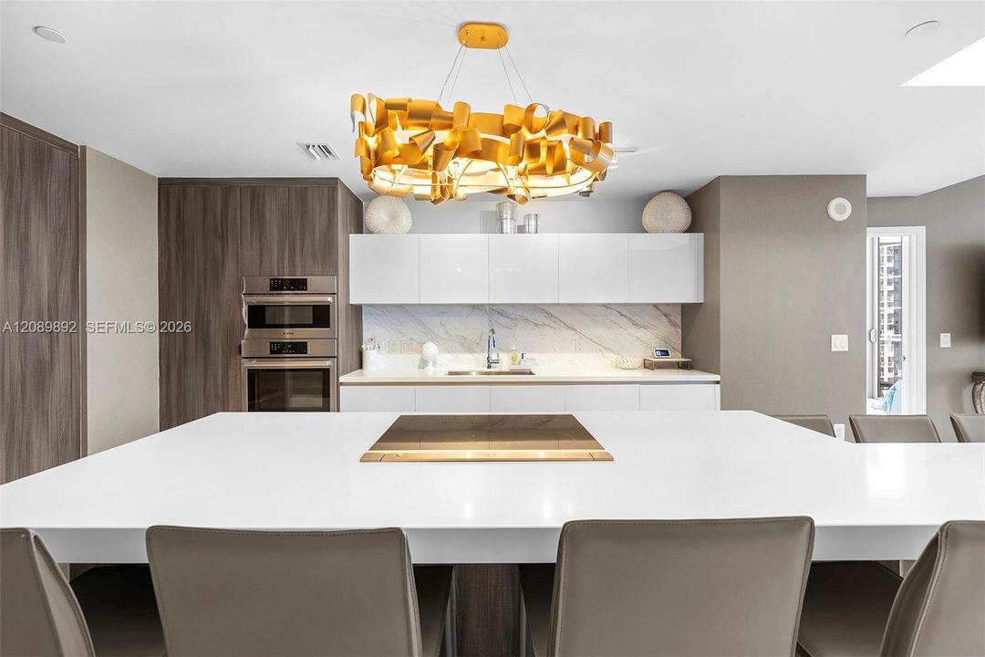 В аренду: $13,500 (4 спален, 4 ванн, 2188 Квадратных фут)