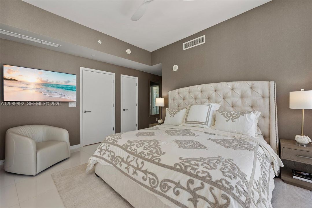 В аренду: $13,500 (4 спален, 4 ванн, 2188 Квадратных фут)