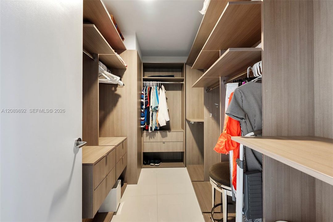 В аренду: $13,500 (4 спален, 4 ванн, 2188 Квадратных фут)