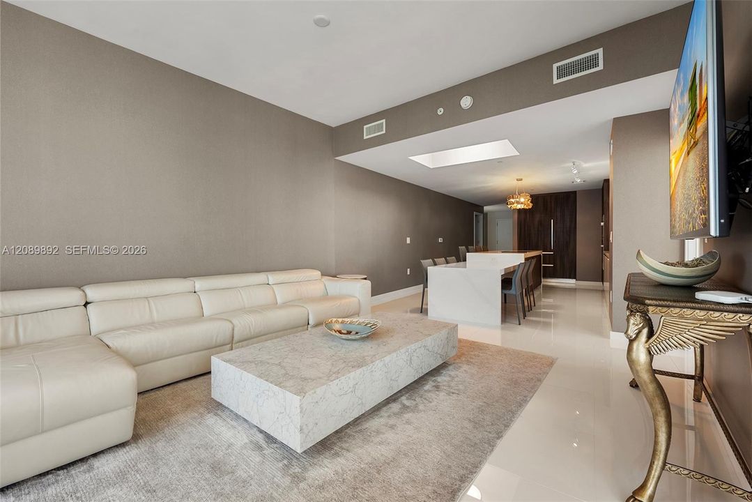 В аренду: $13,500 (4 спален, 4 ванн, 2188 Квадратных фут)