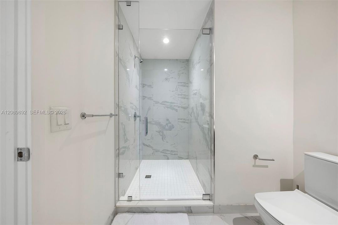 В аренду: $13,500 (4 спален, 4 ванн, 2188 Квадратных фут)