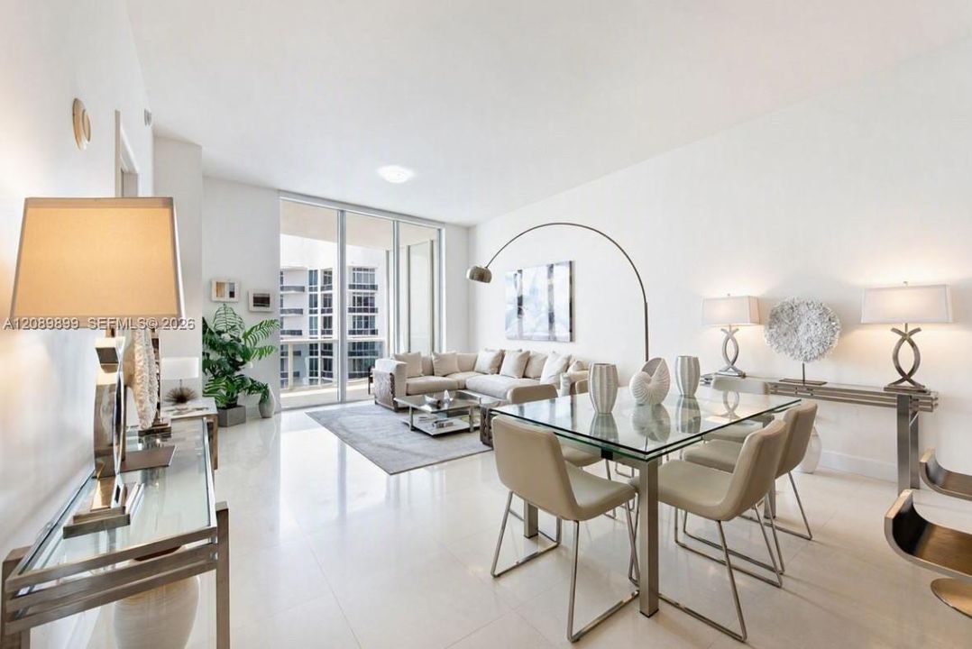 For Sale: $1,750,000 (3 beds, 3 baths, 1979 Square Feet)