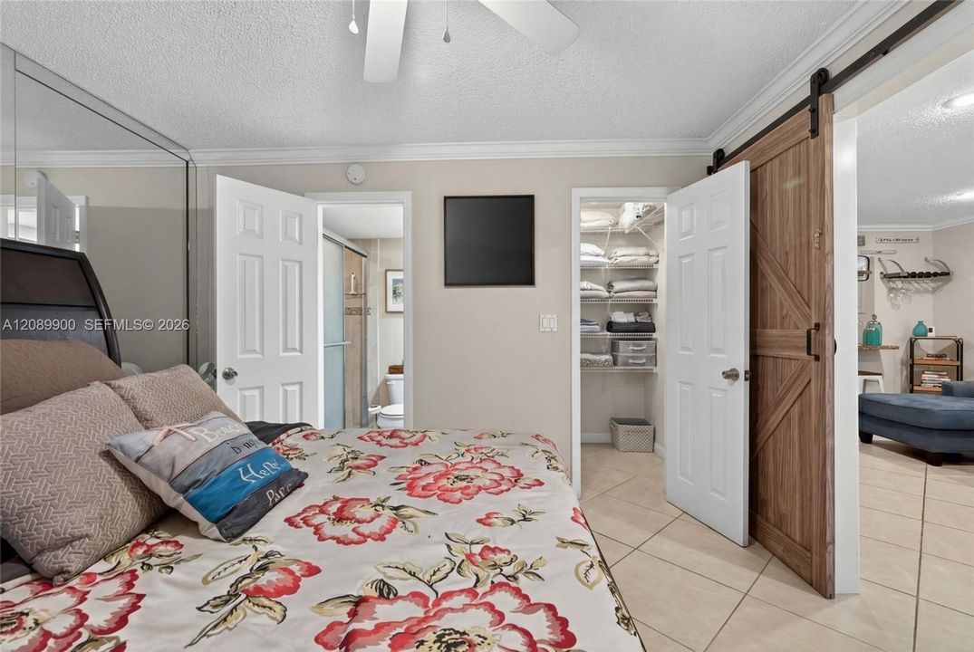 For Sale: $354,900 (2 beds, 2 baths, 815 Square Feet)
