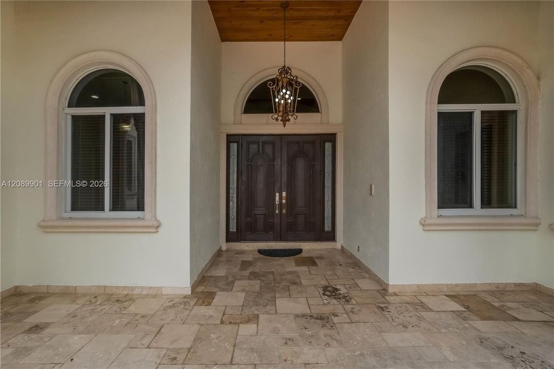 For Sale: $2,599,900 (7 beds, 5 baths, 4991 Square Feet)