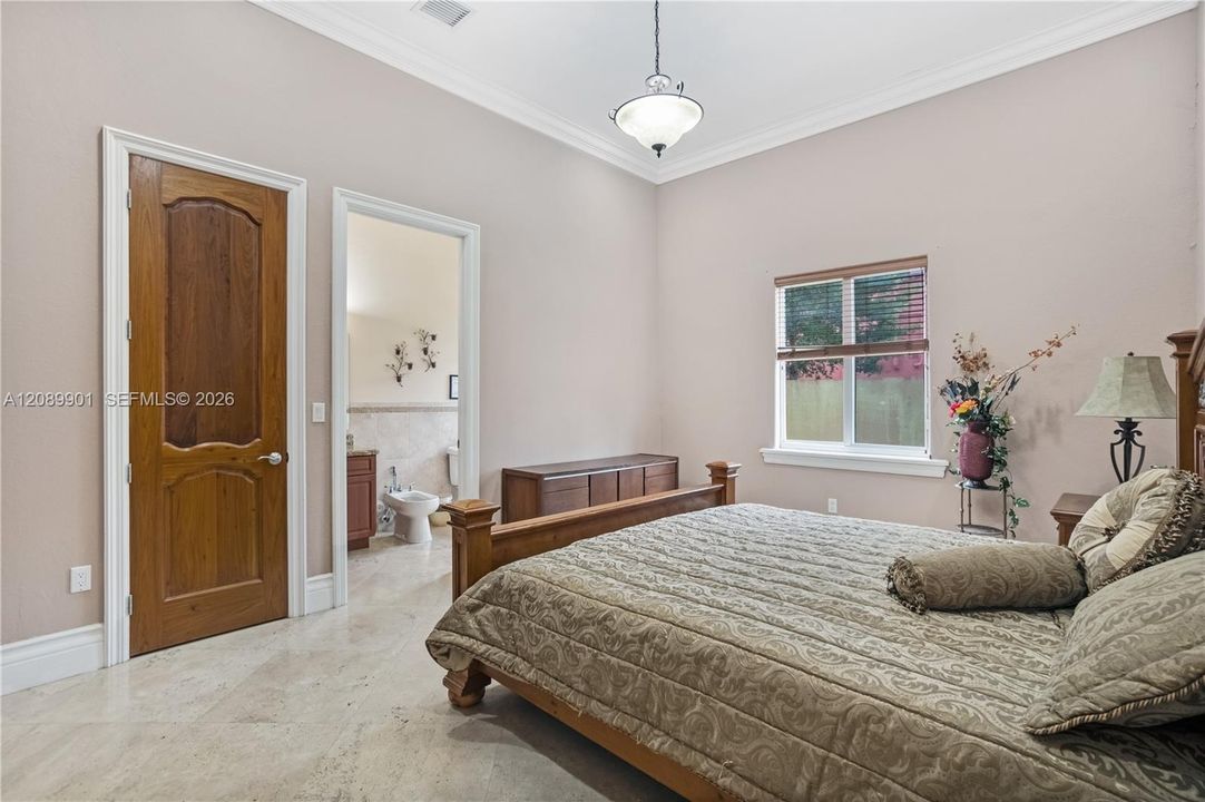 For Sale: $2,599,900 (7 beds, 5 baths, 4991 Square Feet)