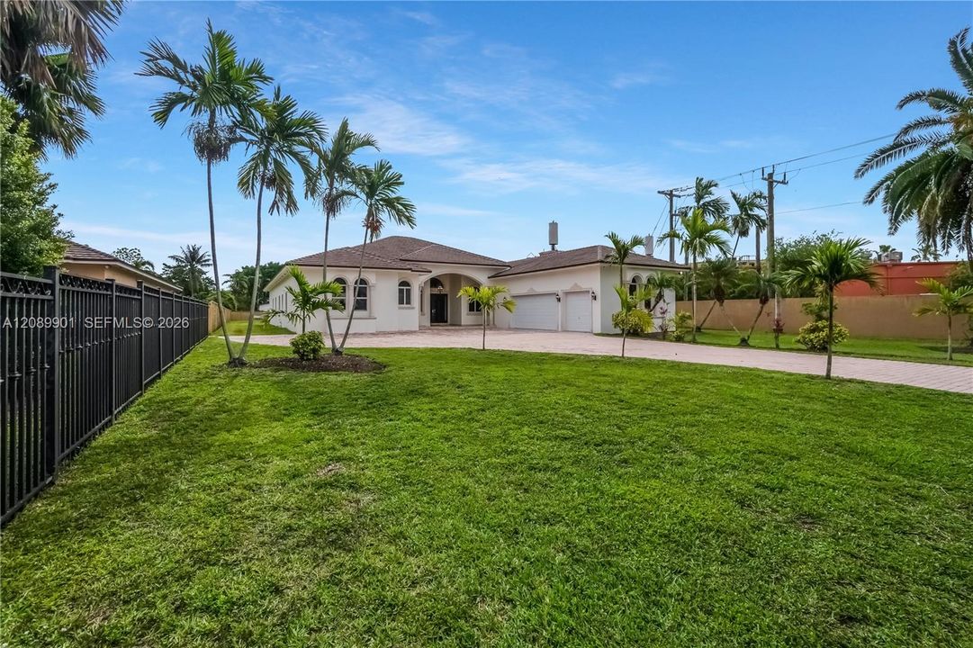 For Sale: $2,599,900 (7 beds, 5 baths, 4991 Square Feet)