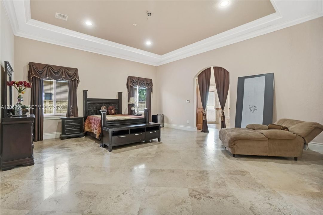 For Sale: $2,599,900 (7 beds, 5 baths, 4991 Square Feet)