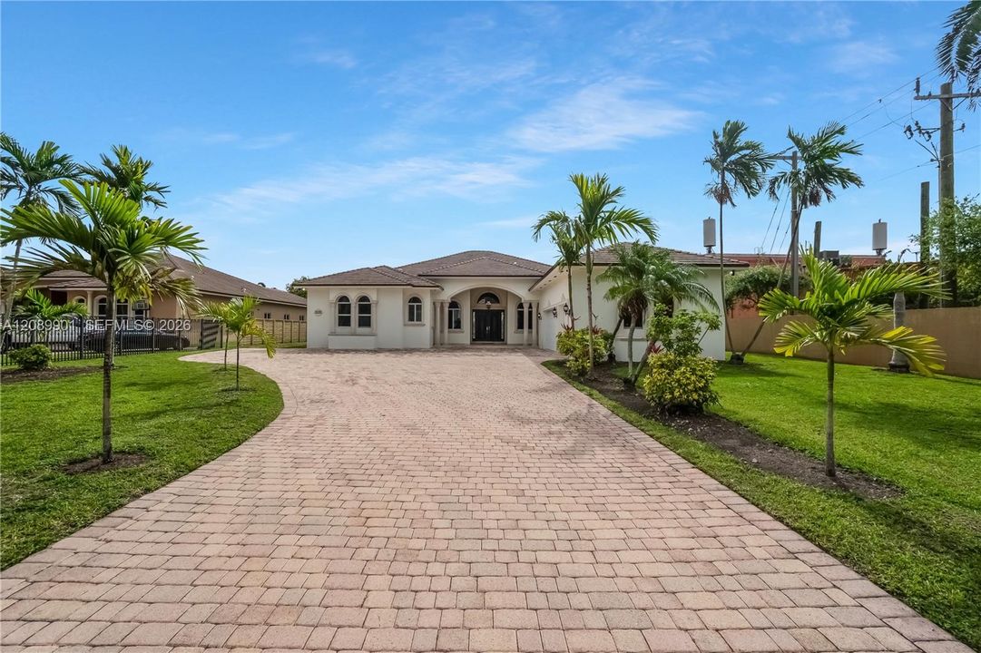 For Sale: $2,599,900 (7 beds, 5 baths, 4991 Square Feet)