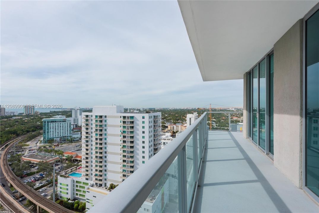 For Rent: $4,200 (2 beds, 2 baths, 1099 Square Feet)