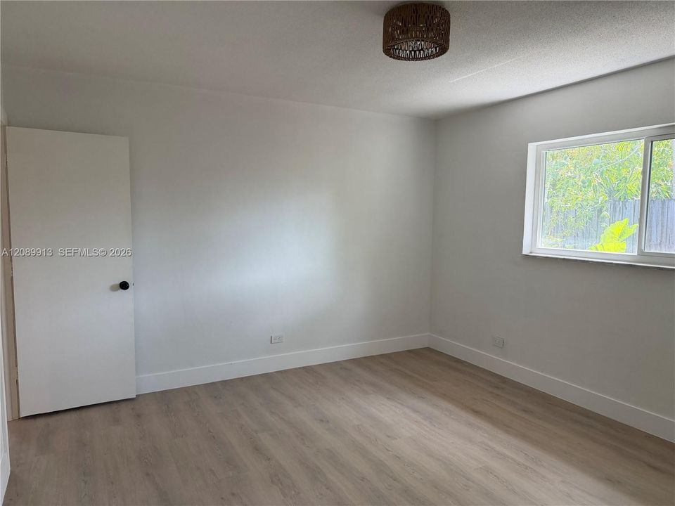 В аренду: $4,700 (4 спален, 2 ванн, 2110 Квадратных фут)