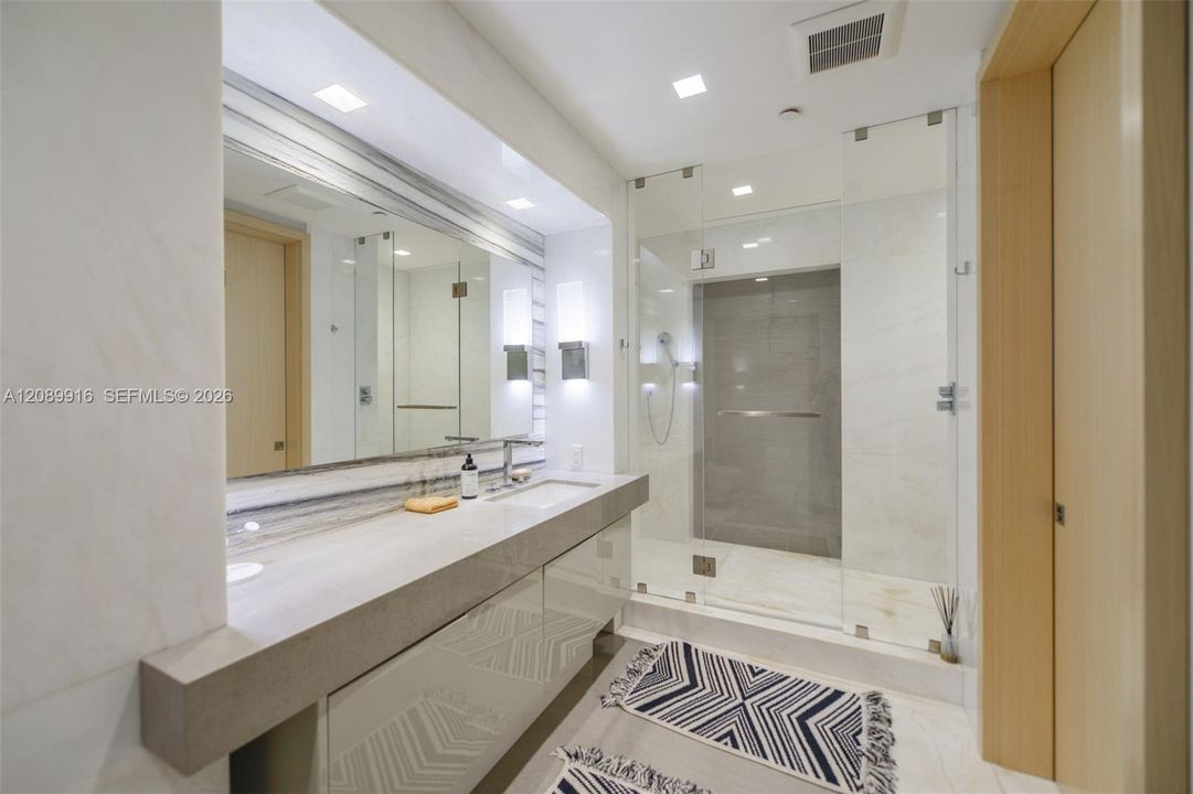 For Sale: $5,450,000 (4 beds, 6 baths, 3735 Square Feet)