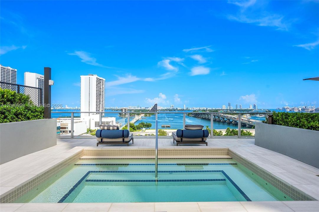 En Venta: $1,199,000 (1 camas, 2 baños, 1190 Pies cuadrados)