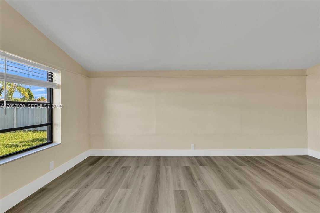 待售: $529,000 (3 贝兹, 2 浴室, 986 平方英尺)