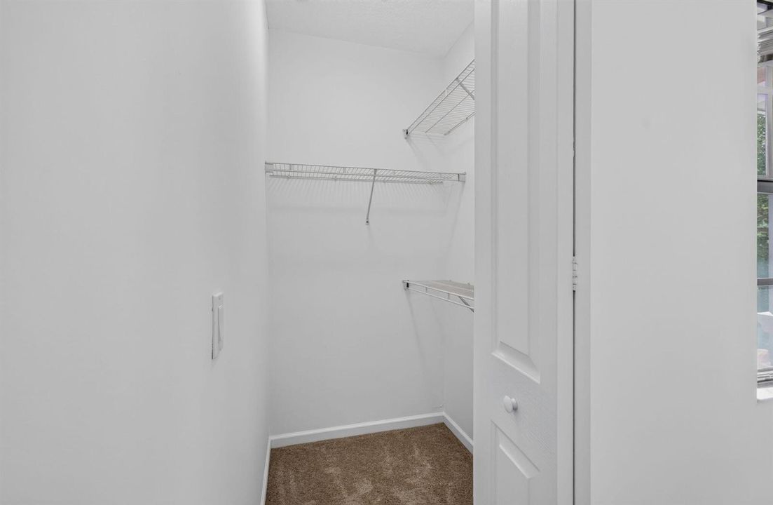 3rd Bedroom - Walk-In Closet