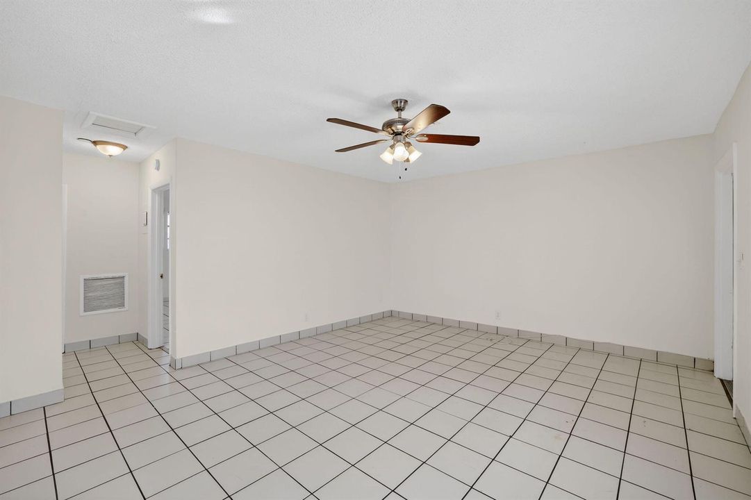 13-web-or-mls-699A1642