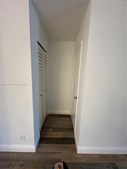 В аренду: $1,850 (2 спален, 1 ванн, 830 Квадратных фут)