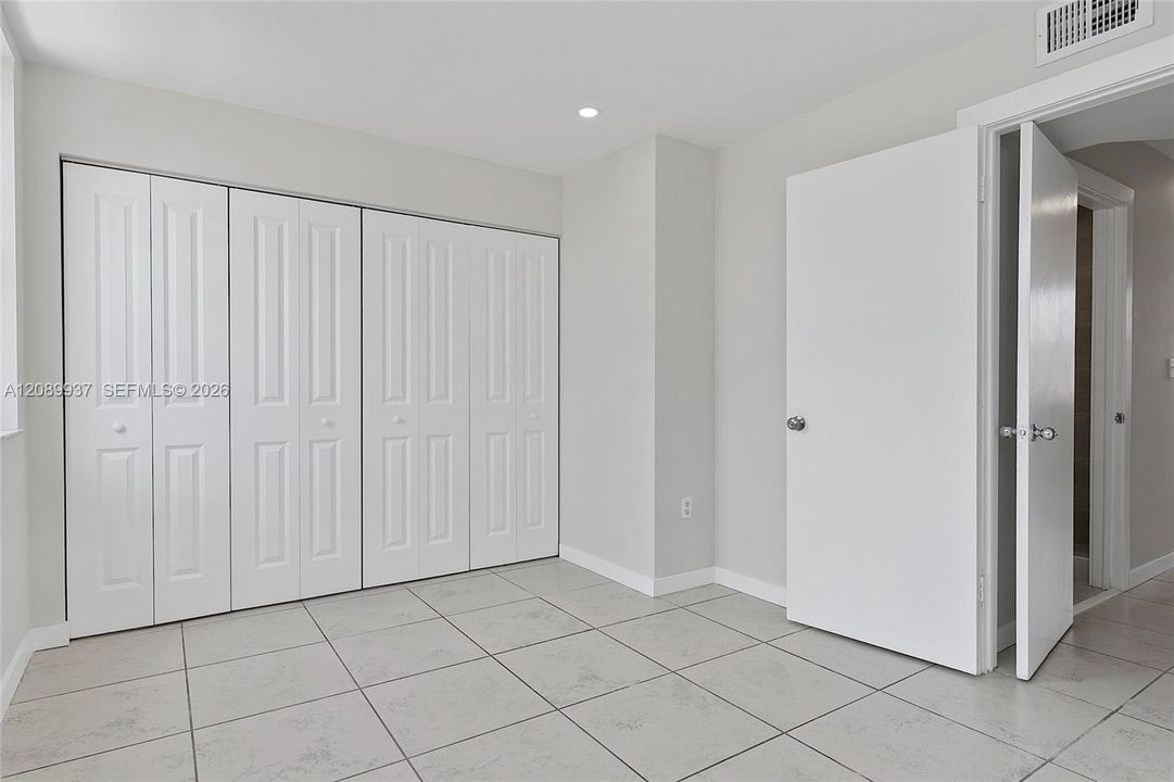В аренду: $3,650 (3 спален, 2 ванн, 1580 Квадратных фут)