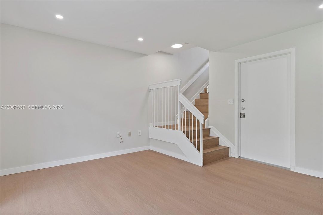 Possible office with exit to gardent and exit to the driveway
