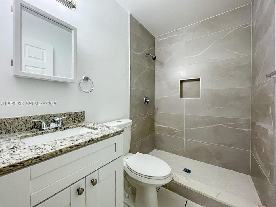 В аренду: $2,400 (3 спален, 2 ванн, 1000 Квадратных фут)